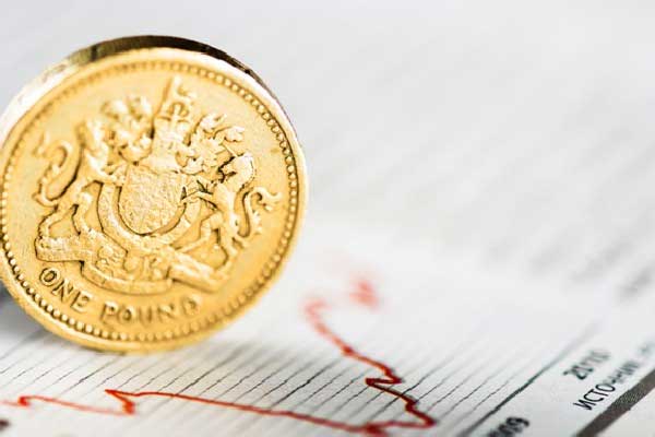 揭秘金融“黑灰产”！这些套路专坑咱，看完赶紧提醒家人