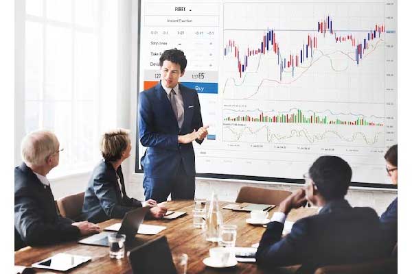 重大资产重组，149亿大牛股今日复牌