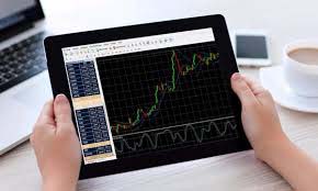 特朗普称芝加哥像地狱，将派驻国民警卫队